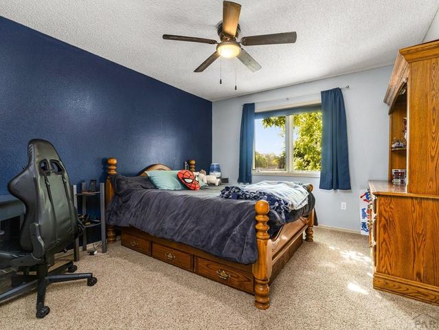 49 S Acacia Dr, Pueblo West, CO 81007