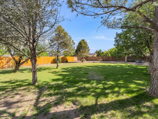 49 S Acacia Dr, Pueblo West, CO 81007