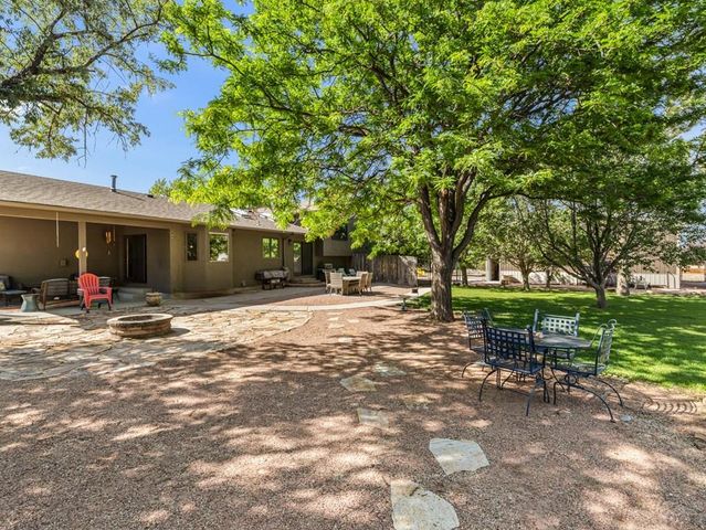 49 S Acacia Dr, Pueblo West, CO 81007