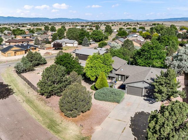 49 S Acacia Dr, Pueblo West, CO 81007