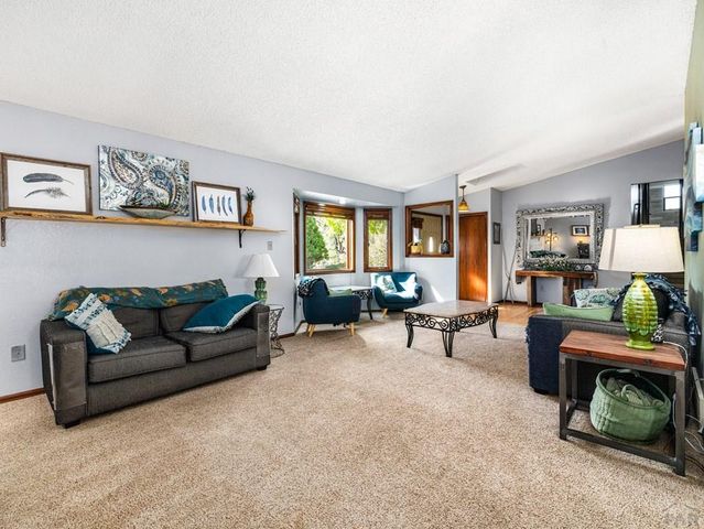 49 S Acacia Dr, Pueblo West, CO 81007