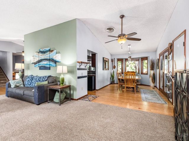 49 S Acacia Dr, Pueblo West, CO 81007