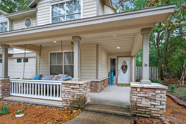 42 W Gaslight Place, The Woodlands, TX 77382