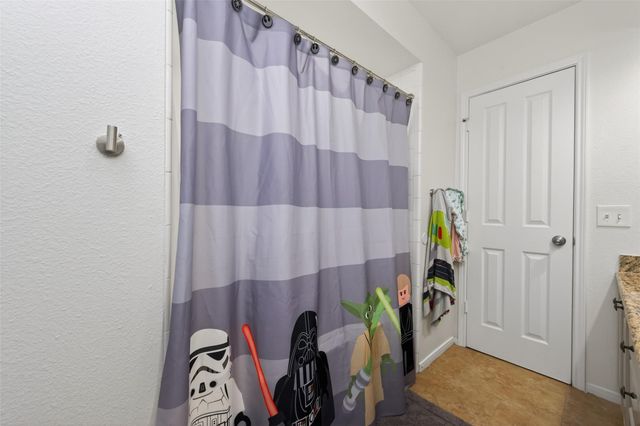 42 W Gaslight Place, The Woodlands, TX 77382