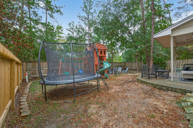 42 W Gaslight Place, The Woodlands, TX 77382