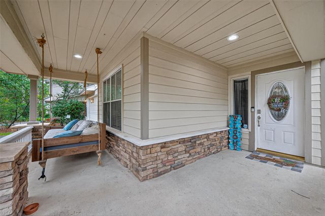 42 W Gaslight Place, The Woodlands, TX 77382