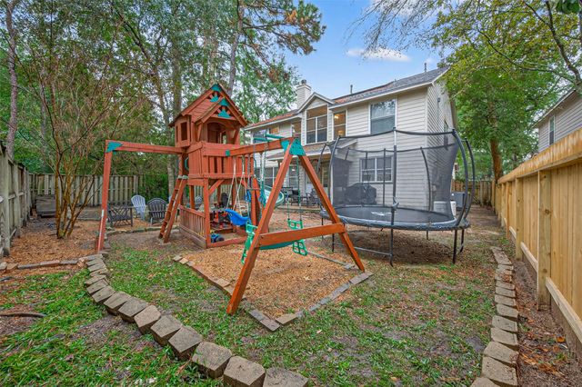 42 W Gaslight Place, The Woodlands, TX 77382