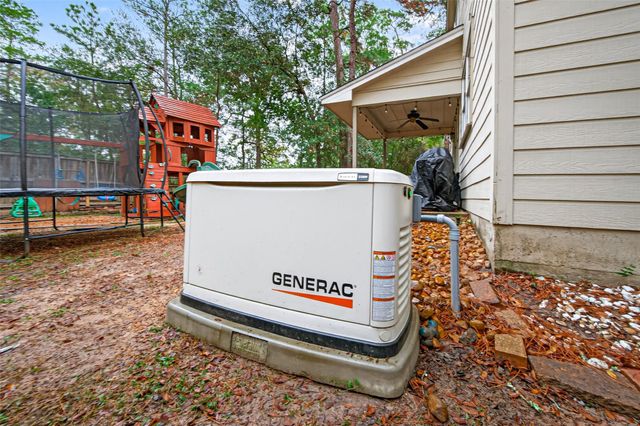 42 W Gaslight Place, The Woodlands, TX 77382