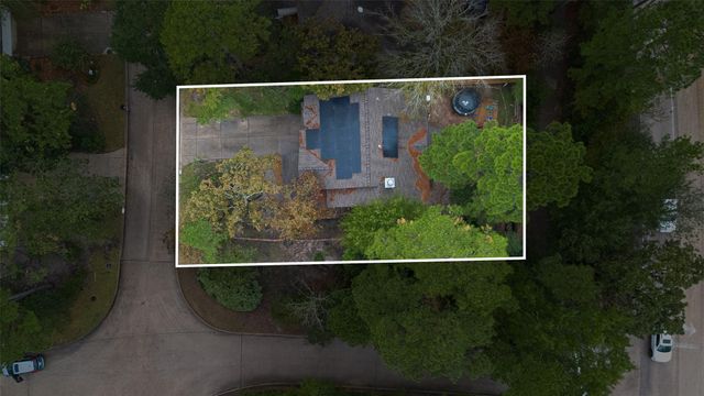 42 W Gaslight Place, The Woodlands, TX 77382