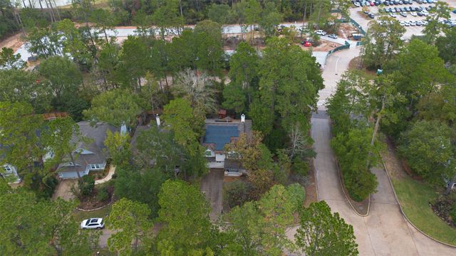 42 W Gaslight Place, The Woodlands, TX 77382