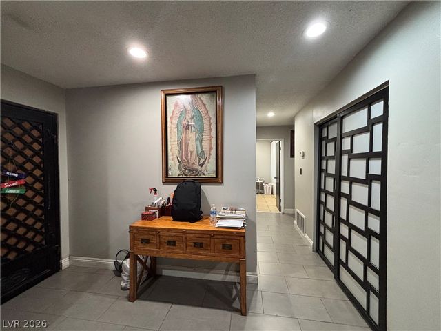 3916 Nixson Drive, Las Vegas, NV 89110