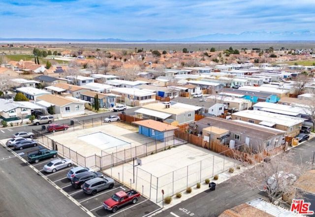 3300 15th St W 383, Rosamond, CA 93560
