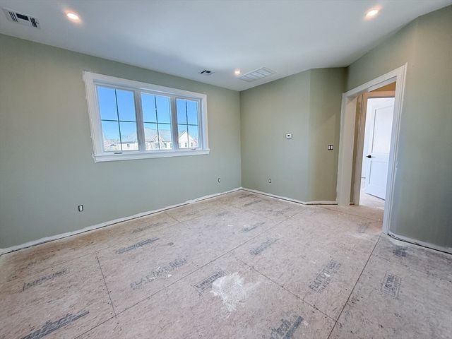 4 Oneil Way, Saugus, MA 01906
