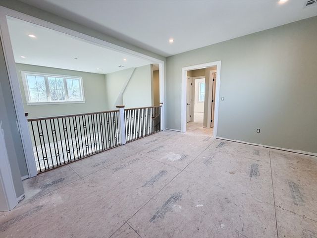4 Oneil Way, Saugus, MA 01906