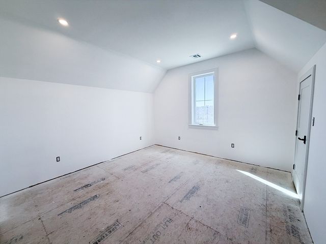 4 Oneil Way, Saugus, MA 01906