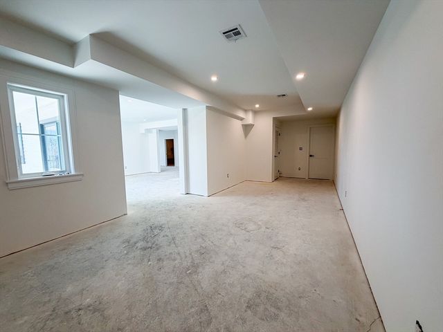 4 Oneil Way, Saugus, MA 01906