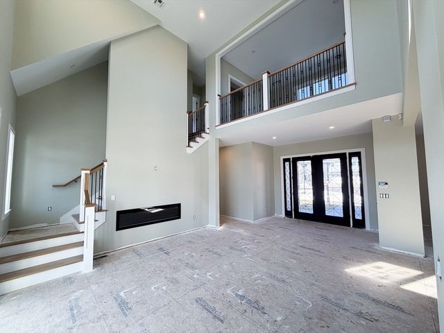 4 Oneil Way, Saugus, MA 01906