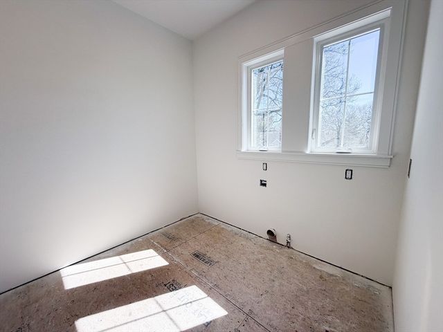 4 Oneil Way, Saugus, MA 01906