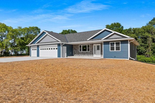 7310 BIRDIE VIEW LANE, Oconto, WI 54153