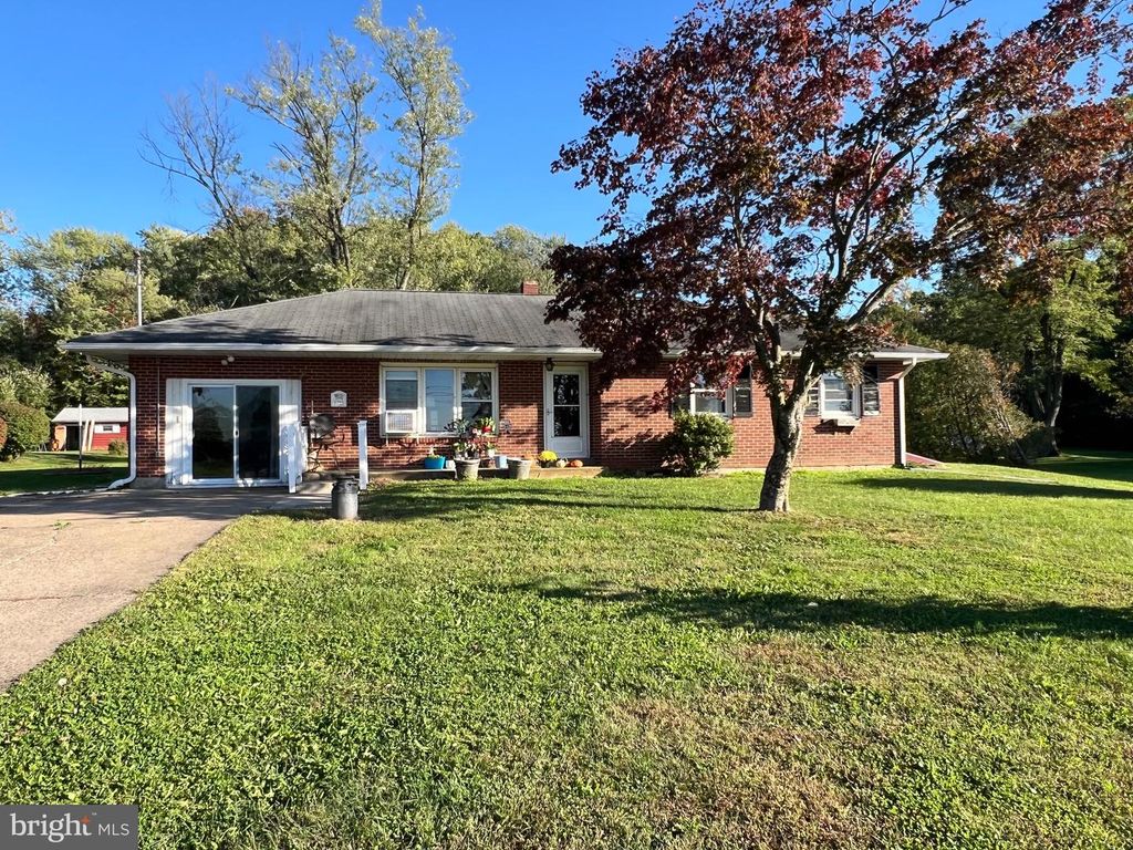 1723 RICKERT RD, PERKASIE, PA 18944 — exterior