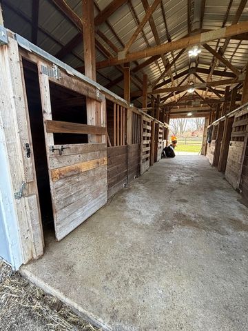 12421 Olson Road, Caledonia, IL 61011
