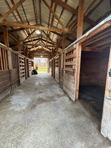 12421 Olson Road, Caledonia, IL 61011