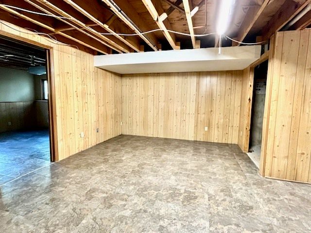 12421 Olson Road, Caledonia, IL 61011