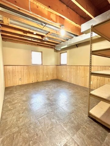 12421 Olson Road, Caledonia, IL 61011