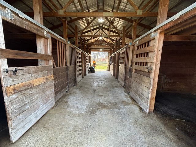 12421 Olson Road, Caledonia, IL 61011