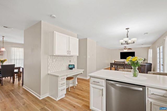 200 APPLE ORCHARD DR, Louisa, VA 23093