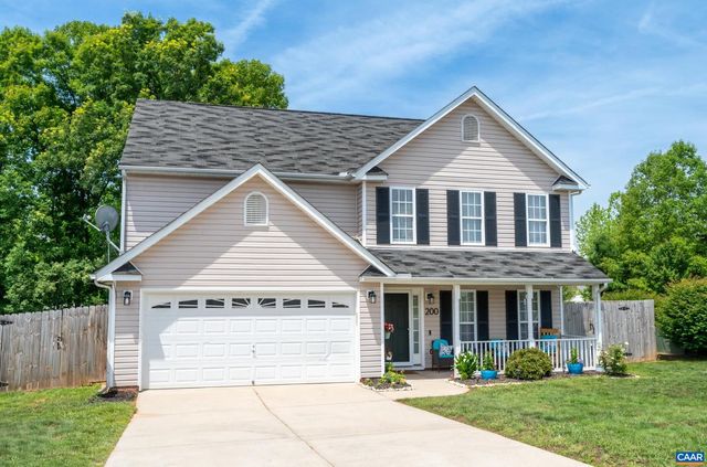 200 APPLE ORCHARD DR, Louisa, VA 23093