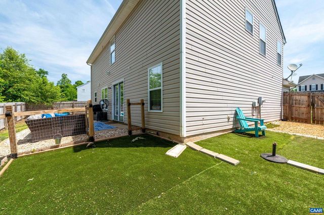 200 APPLE ORCHARD DR, Louisa, VA 23093