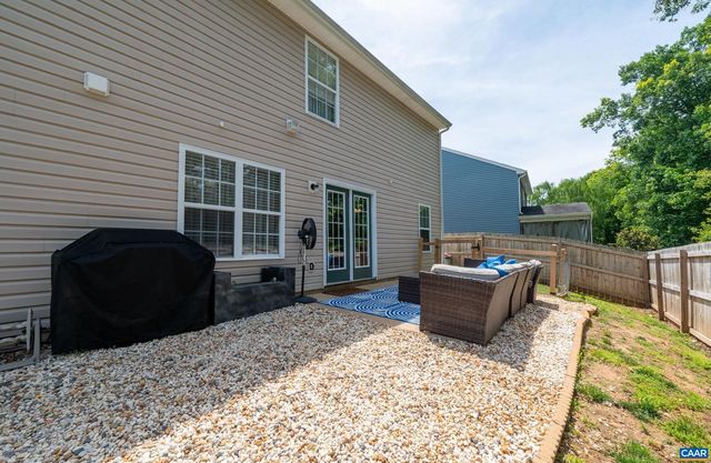 200 APPLE ORCHARD DR, Louisa, VA 23093