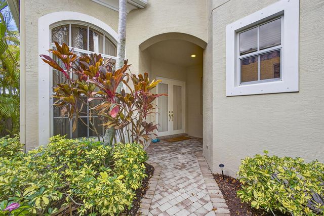 207 Andalusia Drive, Palm Beach Gardens, FL 33418