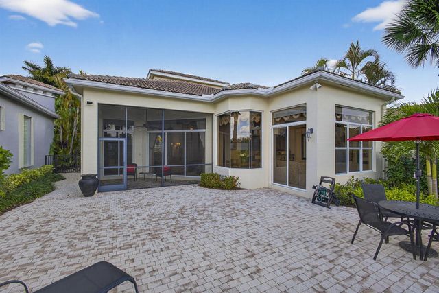 207 Andalusia Drive, Palm Beach Gardens, FL 33418