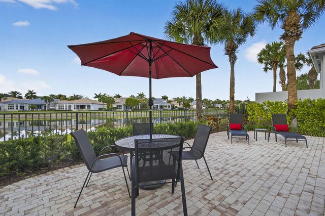 207 Andalusia Drive, Palm Beach Gardens, FL 33418