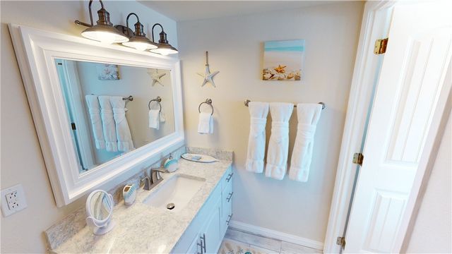 14810 Windward Dr 608, Corpus Christi, TX 78418