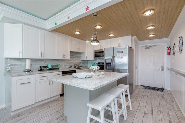 14810 Windward Dr 608, Corpus Christi, TX 78418