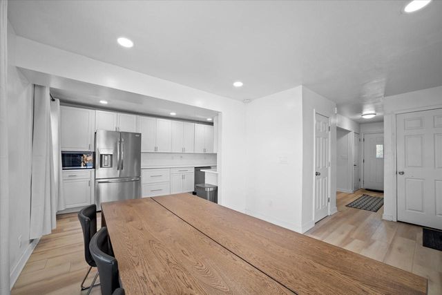 8533 W Grantosa DRIVE, Milwaukee, WI 53225