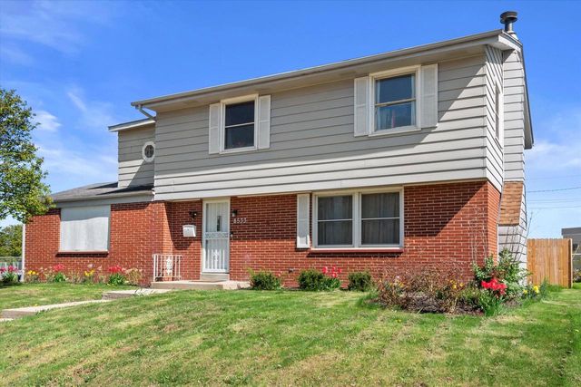 8533 W Grantosa DRIVE, Milwaukee, WI 53225