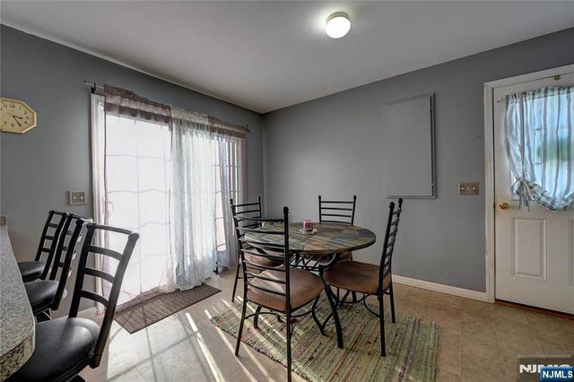 6 Hudson Avenue, Jefferson Township, NJ 07438