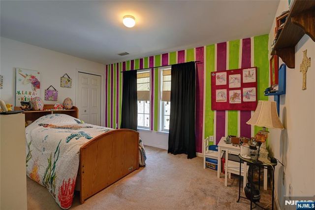 6 Hudson Avenue, Jefferson Township, NJ 07438