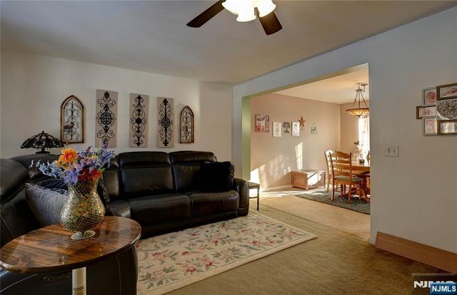 6 Hudson Avenue, Jefferson Township, NJ 07438