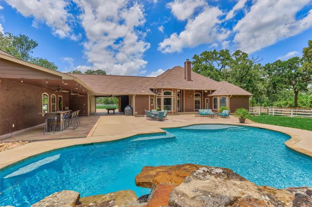 420 Ruel Road, Magnolia, TX 77355