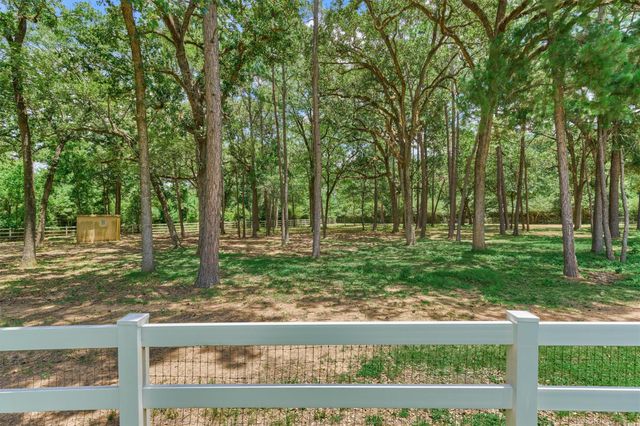 420 Ruel Road, Magnolia, TX 77355