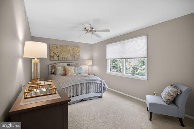 6 POINTE VIEW DR, Medford, NJ 08055