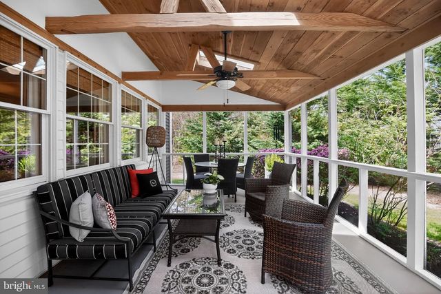 6 POINTE VIEW DR, Medford, NJ 08055