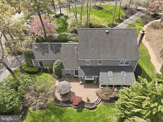 6 POINTE VIEW DR, Medford, NJ 08055