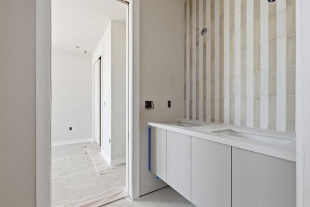 1403 Barton Hills DR 2, Austin, TX 78704
