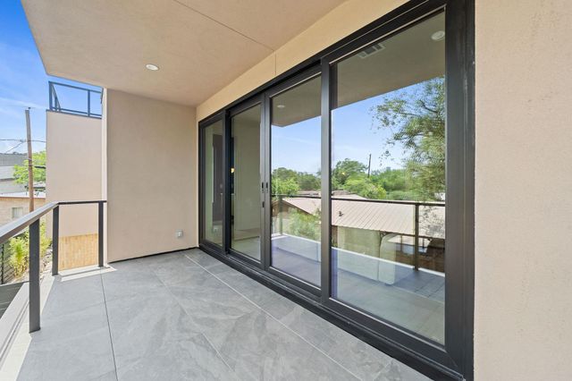 1403 Barton Hills DR 2, Austin, TX 78704
